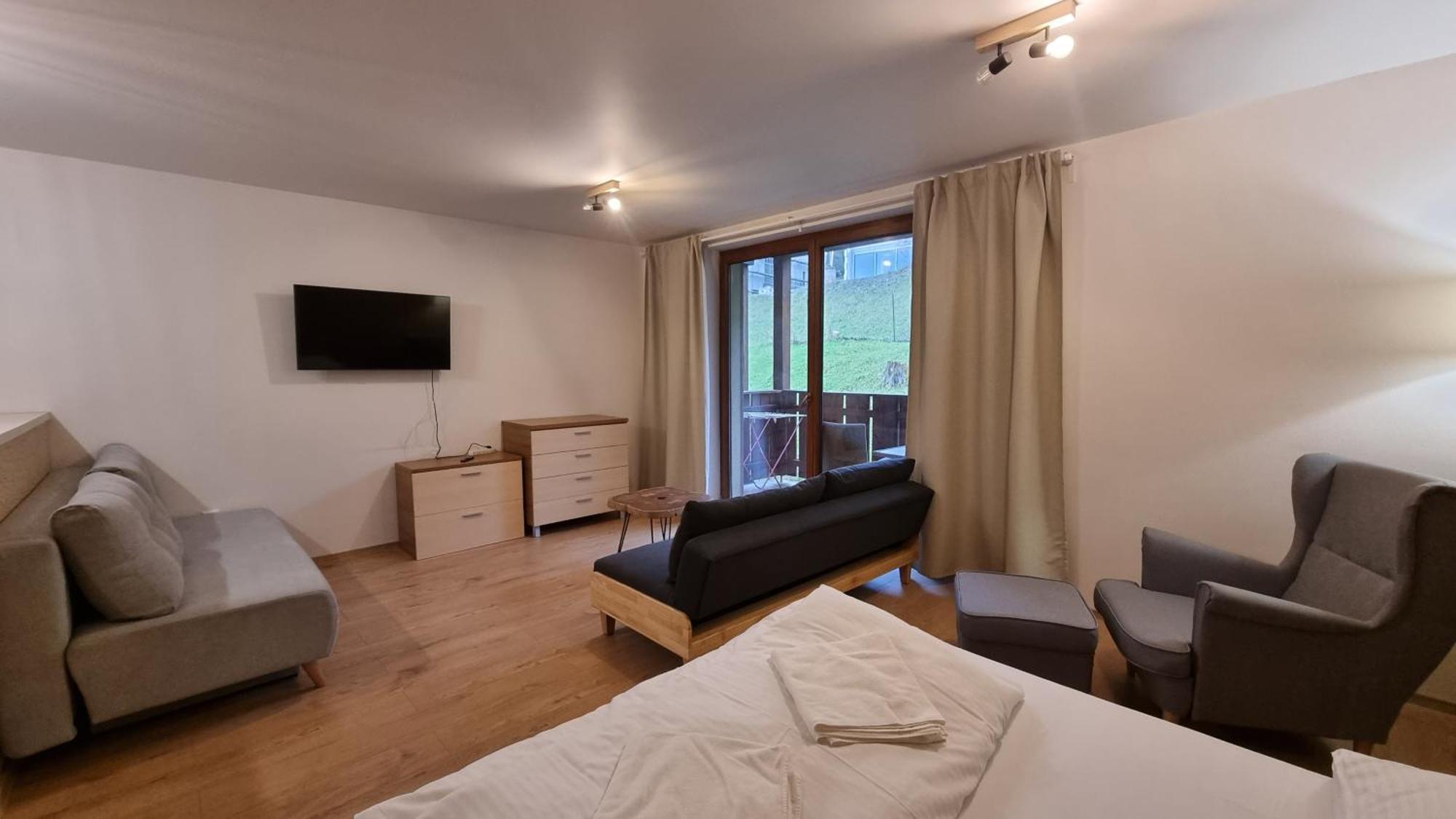 Fatrapark 2 Apartments Hrabovo - Hlavna Recepcia Rózsahegy Kültér fotó